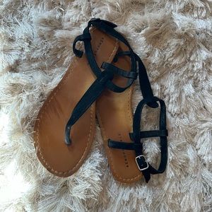 Women's black sandal